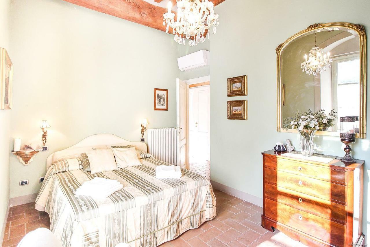 Apartment Guinigi With Private Courtyard Лукка Экстерьер фото